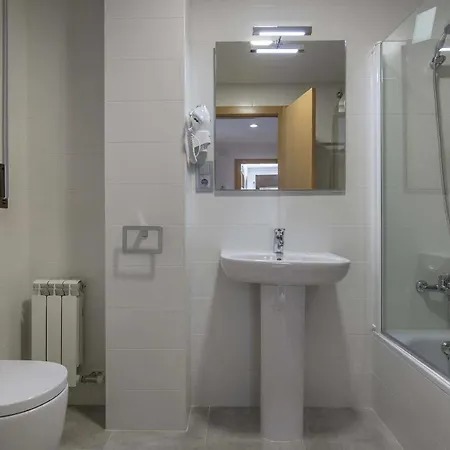 Kisa Ideal Centro Histórico De Apartamento Manresa